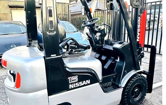 Bảo Trì Xe Nâng Tại Quận 8: Giải Pháp Tối Ưu Cho Doanh Nghiệp Của Bạn (Xe Nâng Vinaboss)