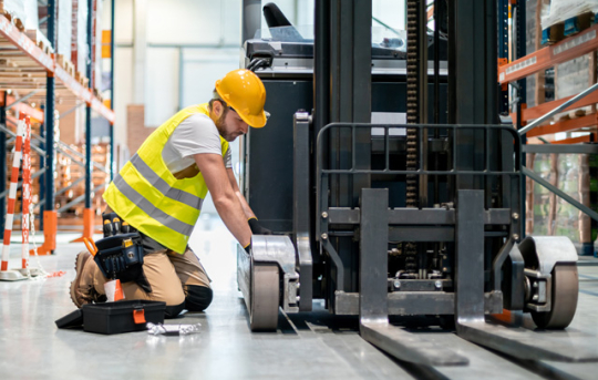 Tuyển thợ sửa xe nâng tại Vinaboss - Lương cao, việc ổn định