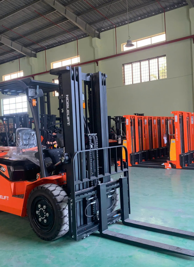 Xe nâng Noblelift