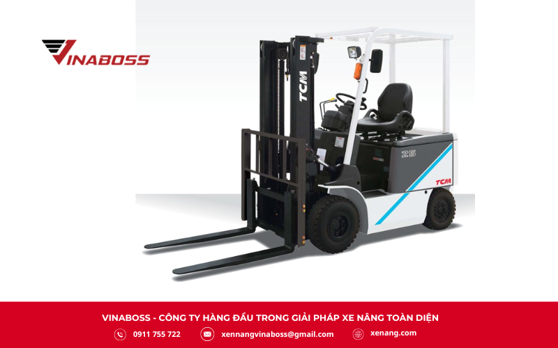 Xe nâng FB15-8 sử dụng bánh xe cao su đặc (solid tyre) với thiết kế 2 bánh lái 