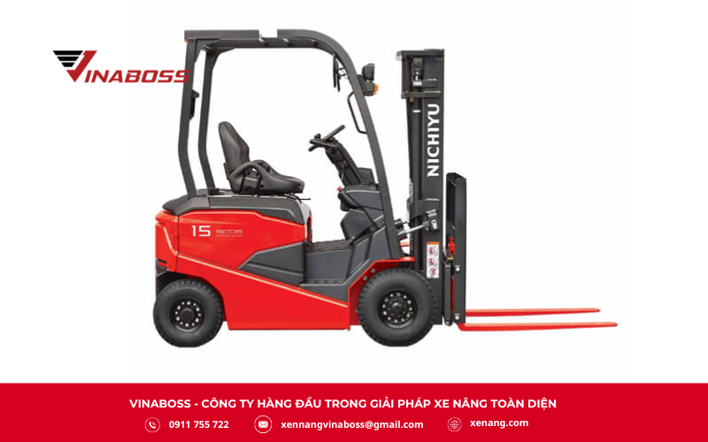 Xe được trang bị bình điện 48V – 450Ah, cho phép làm việc liên tục 3–4 giờ mà không cần sạc