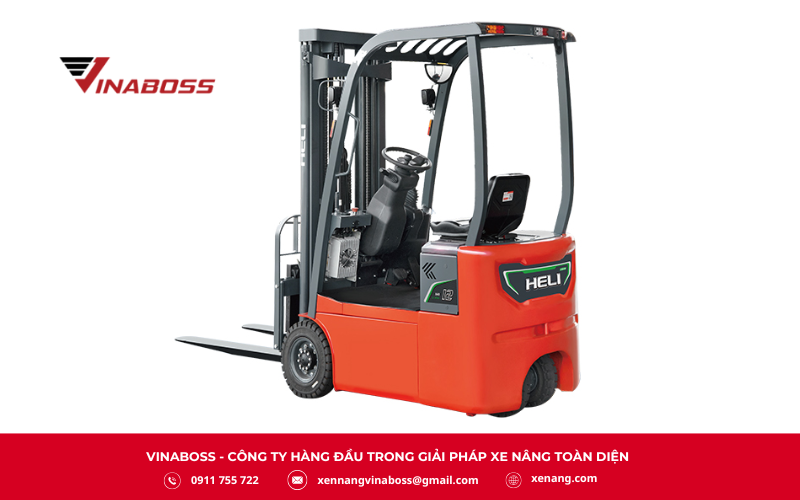 Chi phí đầu tư ban đầu cao hơn so với xe nâng động cơ xăng, dầu, do sử dụng hệ thống điện và pin công nghệ cao.
