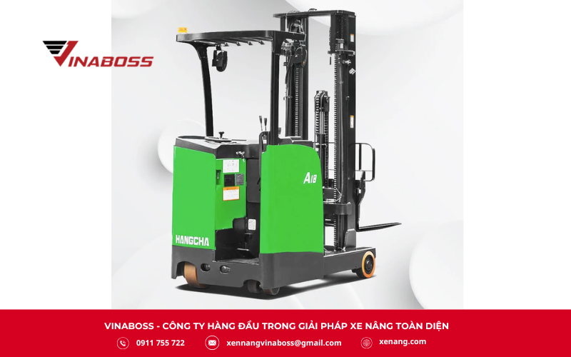 Giá đầu tư cao hơn so với xe nâng tay điện, dù công suất không quá lớn, do tích hợp công nghệ điều khiển tiên tiến.