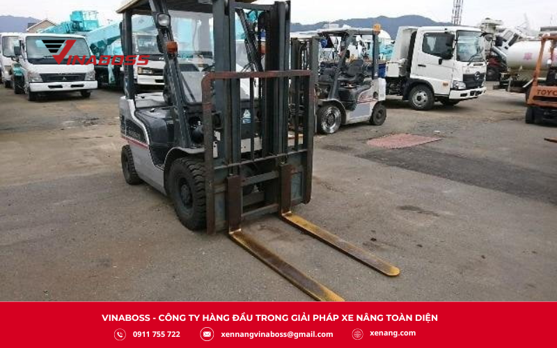 Nhờ những tính năng vượt trội này, xe nâng Nissan dầu 2.5 tấn là lựa chọn tin cậy cho các doanh nghiệp