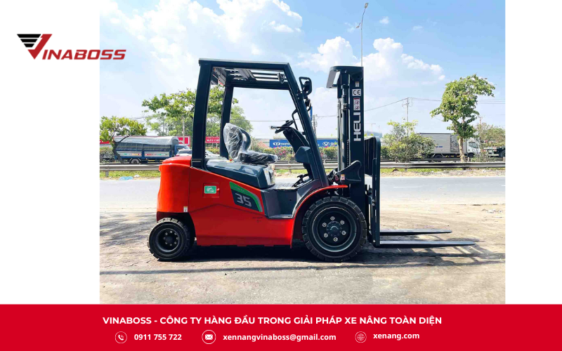 Xe nâng điện Lithium nổi bật với pin lithium-ion cung cấp năng lượng ổn định