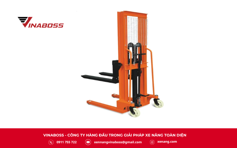 Xe nâng tay cao gọi là Hand Stacker