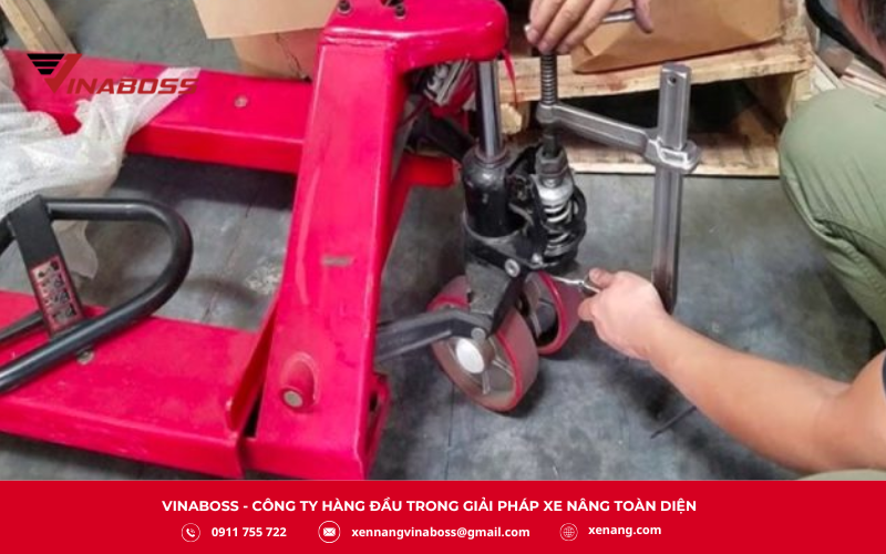 Đây là những lỗi thường gặp, khiến việc kéo, đẩy xe trở nên nặng nề hoặc xe hoạt động không ổn định