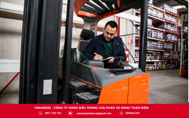 Cung cấp đầy đủ thông tin giúp báo giá thuê xe nâng chính xác. 