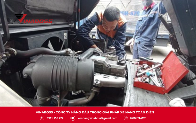 Doanh nghiệp tại Bà Rịa – Vũng Tàu cần đơn vị sửa xe nâng chuyên nghiệp vì đây là thiết bị “xương sống” trong vận hành kho bãi