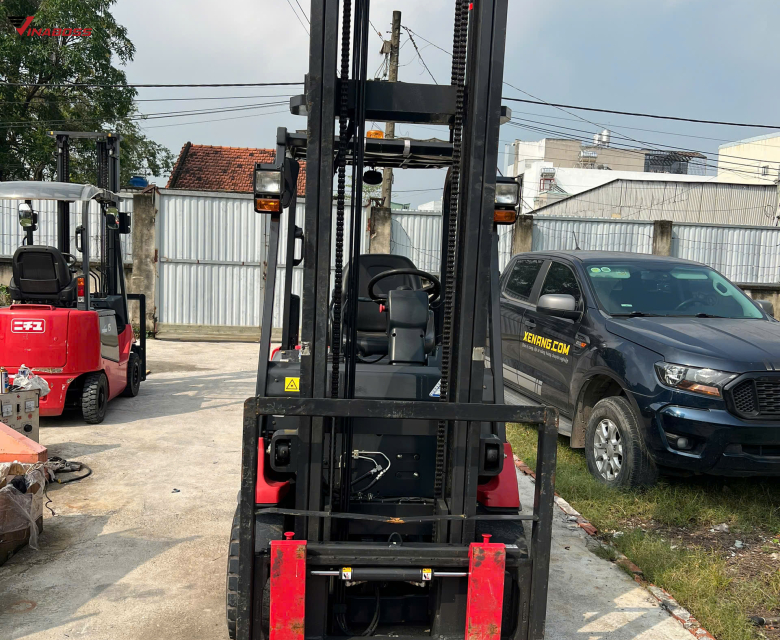 NICHIYU FB20PN-77-500SF phù hợp cho kho hàng có lối đi vừa và kệ cao, góp phần tối ưu không gian lưu trữ và nâng cao hiệu suất xếp dỡ.