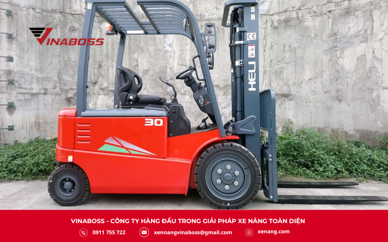 Dòng xe nâng 3 tấn tại Vinaboss được xem là “chuẩn công nghiệp”, phù hợp với các doanh nghiệp sản xuất