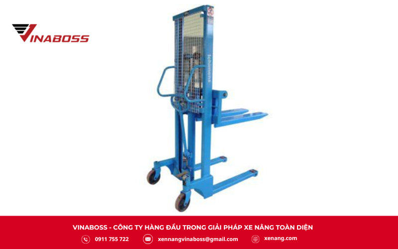 Xe nâng tay cao Meditek HS 04/15 thiết kế chắc chắn, hệ thống thủy lực bền bỉ, nâng hạ an toàn và ổn định.