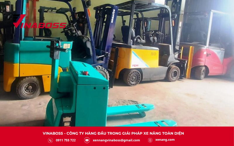Xe nâng điện là giải pháp thân thiện với môi trường, phù hợp với kho kín, nhà máy sản xuất
