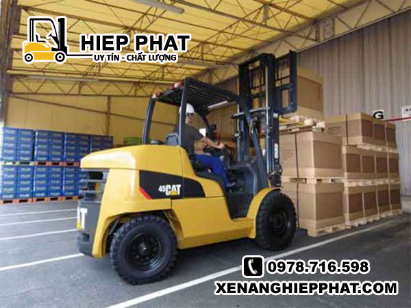 Xe Nâng Hiệp Phát cung cấp dịch vụ sửa chữa xe nâng cho doanh nghiệp Bình Thuận