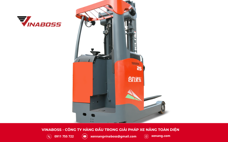 Xe đứng lái tối ưu cho kho hẹp, lối đi dưới 3 m, chiều cao nâng 5–7 m, tải trọng 1,5–2,5 tấn