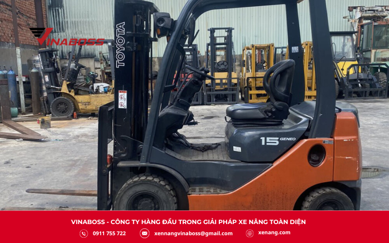 Xe nâng dầu Toyota 8FD15 là một trong những model nổi bật thuộc dòng xe nâng động cơ diesel của thương hiệu Toyota Nhật Bản