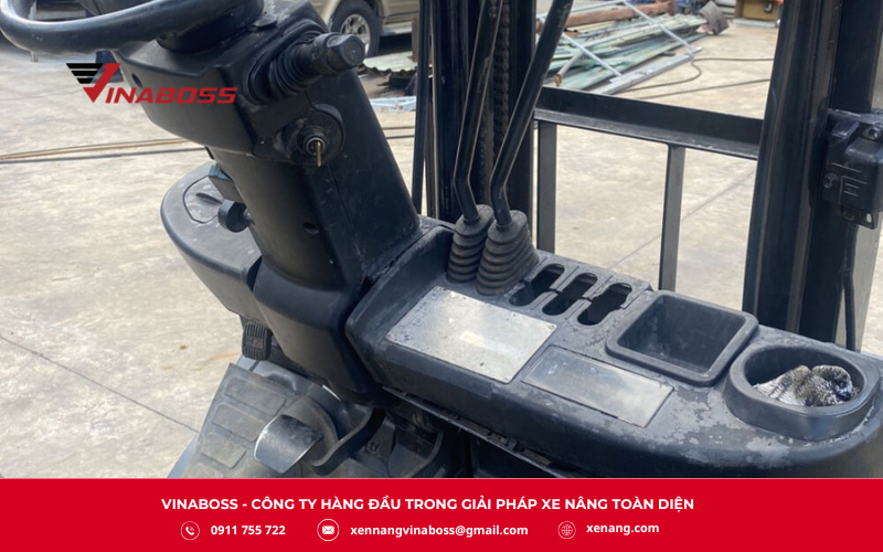Buồng lái được thiết kế ergonomic (tối ưu theo công thái học), mang lại sự thoải mái