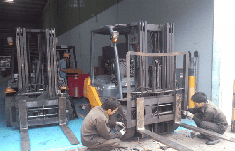 Sửa chữa hệ thống tải trọng xe nâng