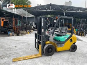  sử dụng xe nâng hàng