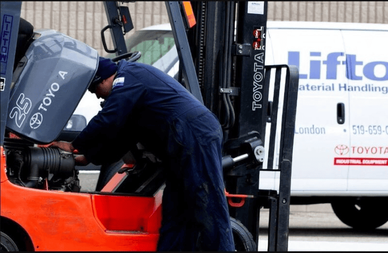 Sửa chữa hệ thống thủy lực xe nâng