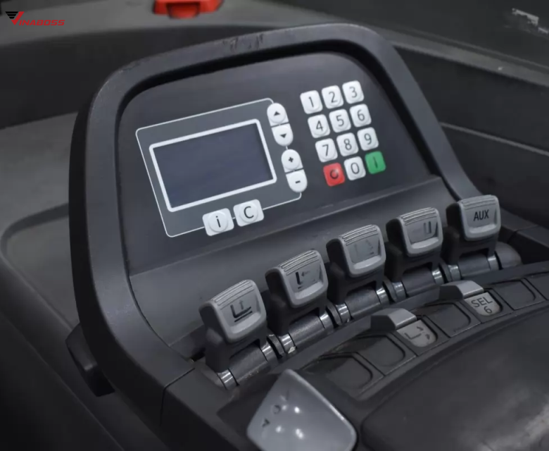 Xe nâng điện Reach Truck 1.6 tấn Toyota RRE160HR