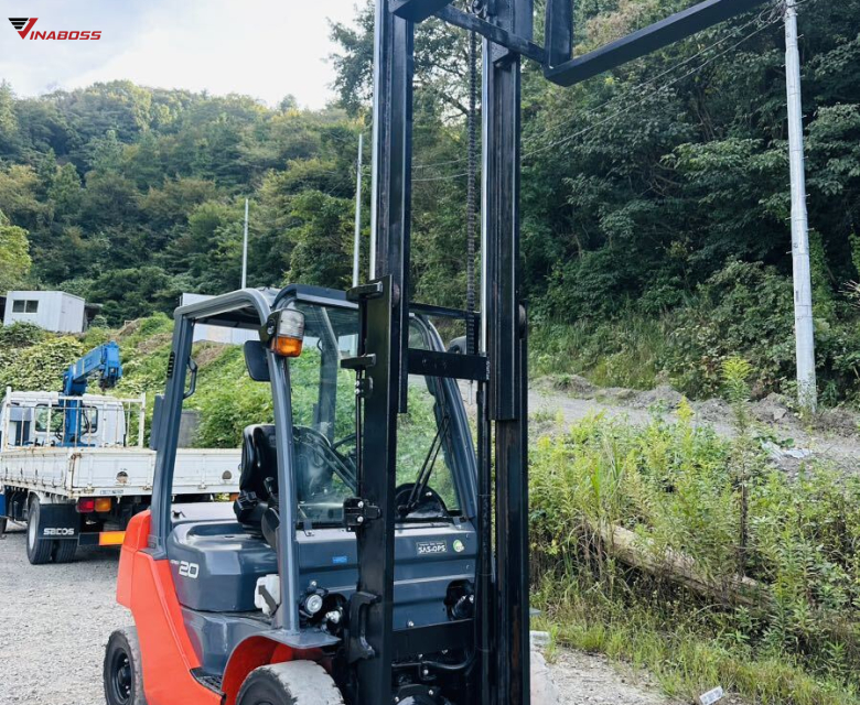 Xe nâng động TOYOTA Model: 8FGL20