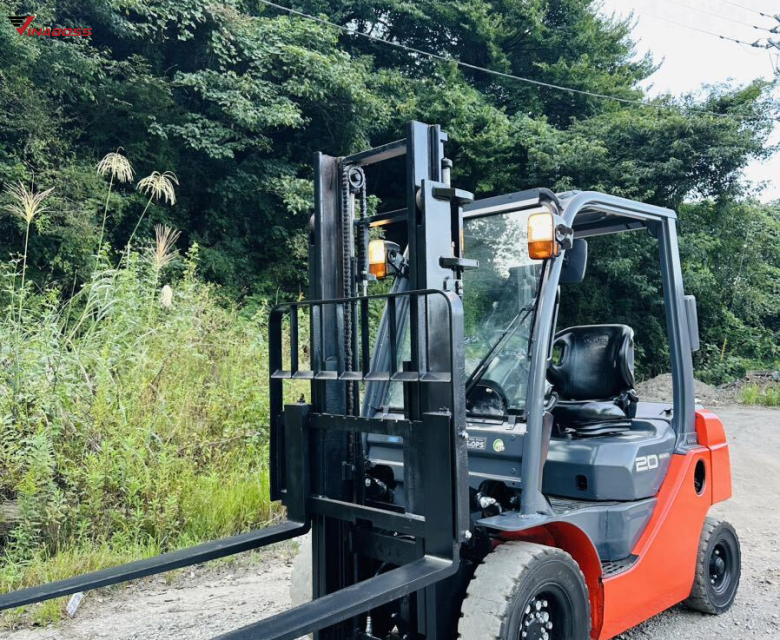 Xe nâng động TOYOTA Model: 8FGL20