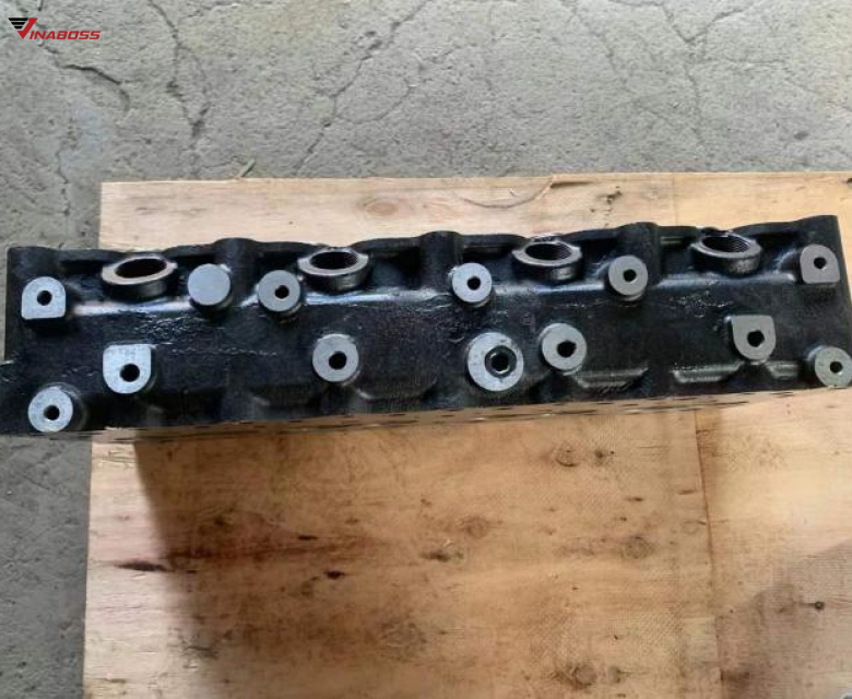 Đầu xi lanh TCM Model: C240