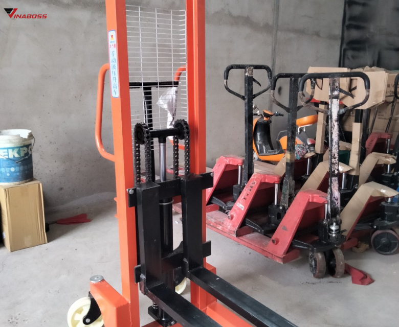 Xe nâng tay cao 500 kg nâng cao 1,2m. Model A0.5/12