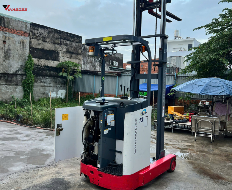 Xe Nâng Điện Đứng Lái 1.300kg NICHIYU FBRMW13-75B-600