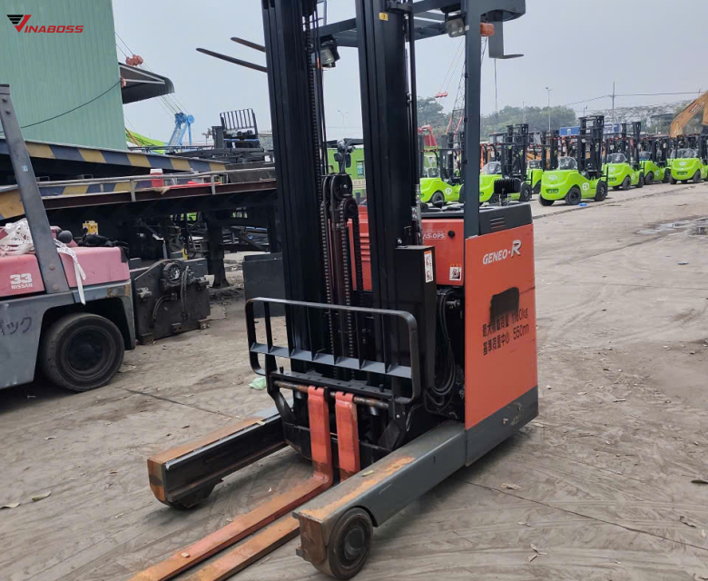 Xe Nâng Điện Đứng Lái 1.500kg TOYOTA 7FBRS15