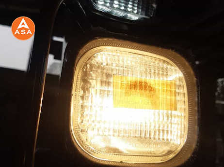 Đèn Halogen sử dụng phổ biến nhất trên xe nâng hàng vì giá rẻ