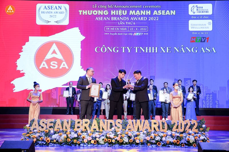 Xe Nâng Asa đón nhận giải thưởng Thương Hiệu Mạnh ASEAN 2022